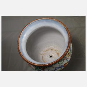 Große dekorative Blumensäule