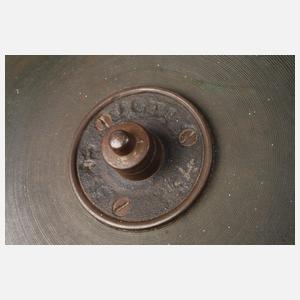 Gaston Veuvenot Leroux, Schlangenbeschwörer