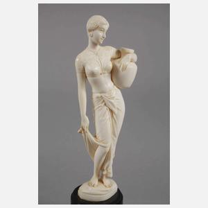 Wasserträgerin Elfenbein