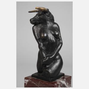 Nikolai Tregor, "Stierfrau"