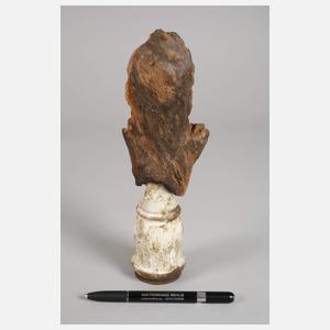 Figürliche Schnitzerei