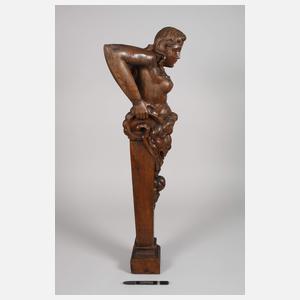 Geschnitzte Karyatide