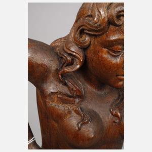 Geschnitzte Karyatide