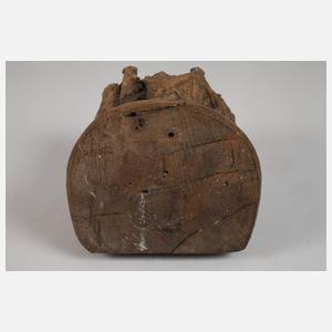 Fragment eines gotischen Kapitells