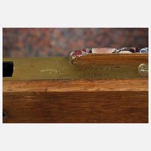 Sieben Transportkisten