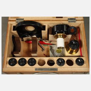 Astronomisches Fernrohr mit Zubehör