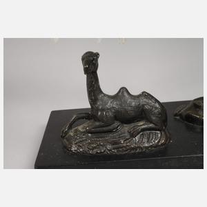 Paar Kerzenleuchter mit Dromedaren