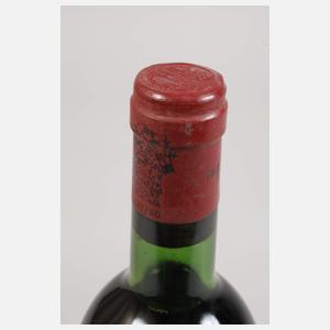 Flasche Rotwein