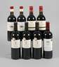 Acht Flaschen Rotwein