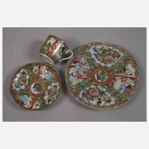 Vier Gedecke Famille rose