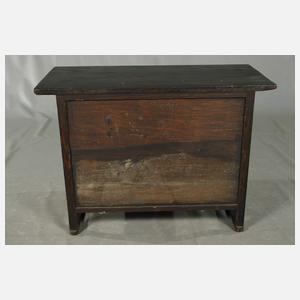 Kleine koreanische Morijang-Kommode