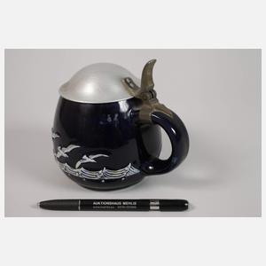 Andenkenkrug Friedrichshafen mit Zeppelin