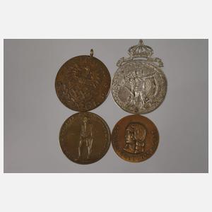 Konvolut Orden und Medaillen