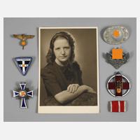 Konvolut Abzeichen BDM und Frauenschaft111