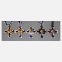 Fünf Mutterkreuze111