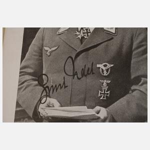 Plakette und Buch Ernst Udet