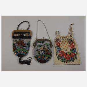 Konvolut Perlstickerei