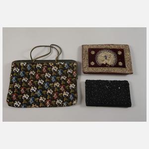 Konvolut Perlstickerei