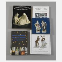 Fünf Bücher zum Thema Porzellan111
