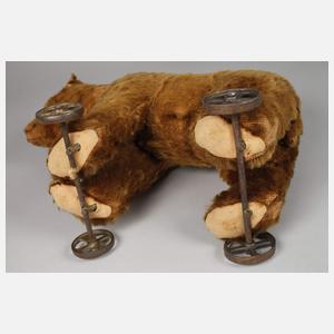 Steiff früher Nachzieh-Bär auf Metallrädern