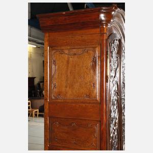 Großer barocker Hallenschrank