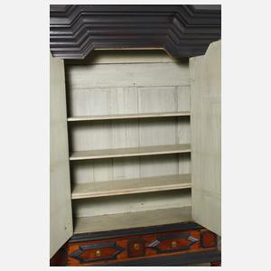 Kleiderschrank barock