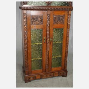 Außergewöhnlicher Notenschrank