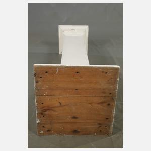 Klassizistisches Postament mit Geheimfach