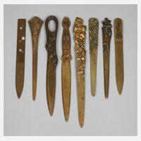 Acht Brieföffner111