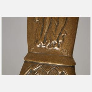 Acht figürliche Brieföffner