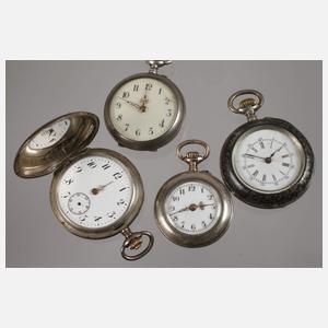 Sammlung Jugendstiluhren und -broschen