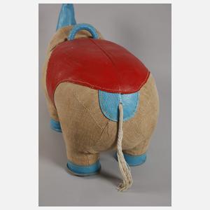 Großes Rupfentier als Nashorn