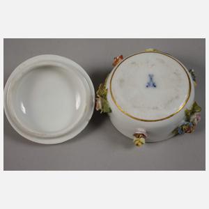 Meissen Miniatur-Deckeldose Blütenbesatz