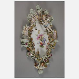 Meissen dreiarmiger "Wandleuchter mit Amorette"