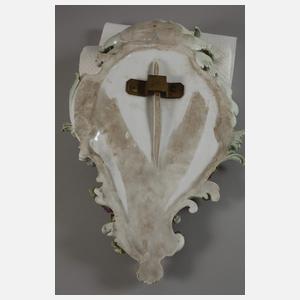 Meissen dreiarmiger "Wandleuchter mit Amorette"