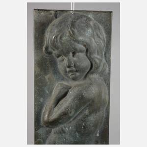 Relief eines Kleinkindes