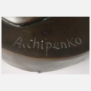 nach Alexander Archipenko, "Frau, ihr Haar kämmend"