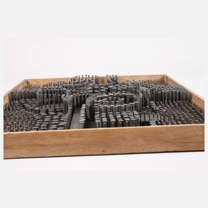 Dennis G. Barrington, Nagelskulptur