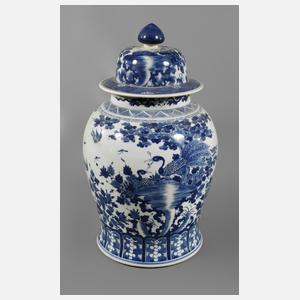 Sehr große Deckelvase "Phönixe im Schatten des Wutong-Baumes"