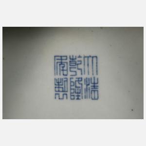 Paar große facettierte Balustervasen