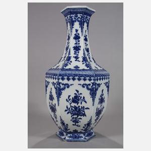 Große facettierte Balustervase