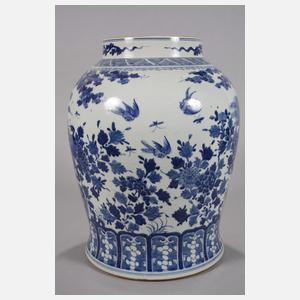 Sehr große Deckelvase "Phönixe im Schatten des Wutong-Baumes"