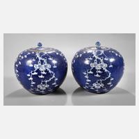 Paar Kugelvasen "Die Pflaumenblüte kündet vom Frühling"111