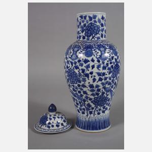 Paar große Balustervasen mit Vogel-Blumen-Dekor