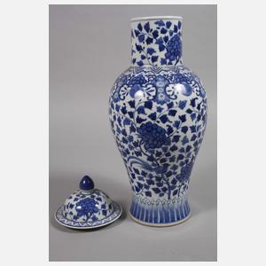 Paar große Balustervasen mit Vogel-Blumen-Dekor