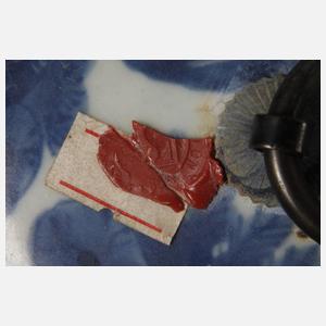 Paar riesige chinesische Fischtöpfe