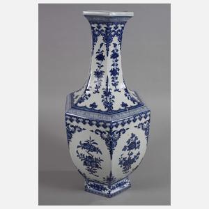 Große facettierte Balustervase