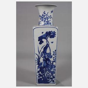 Paar eckige Balustervasen "Blumen der 4 Jahreszeiten"