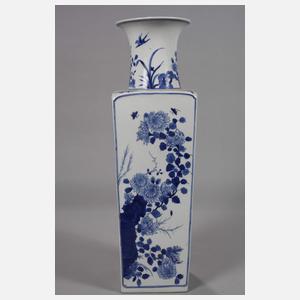 Paar eckige Balustervasen "Blumen der 4 Jahreszeiten"