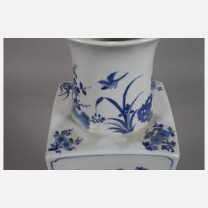 Paar eckige Balustervasen "Blumen der 4 Jahreszeiten"